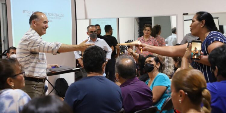 NECESARIO COORDINAR ESFUERZOS ENTRE REPRESENTANTES VECINALES Y MUNICIPIO: GALINDO