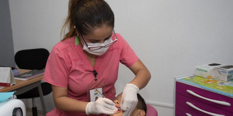 DIF DE SOLEDAD OFRECE A TRAVÉS DE UNIDAD DE SALUD BUCAL SERVICIOS DE BAJO COSTO