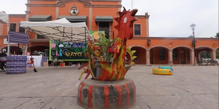 BUSCAN CONCIENTIZAR A HABITANTES DE LA PILA CON FESTIVAL DE RECICLAJE