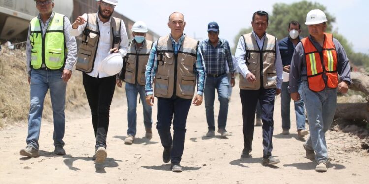 AYUNTAMIENTO E INTERAPAS CONSTRUYEN COLECTOR DE AGUAS RESIDUALES PARA EL NORTE DE LA CIUDAD ￼