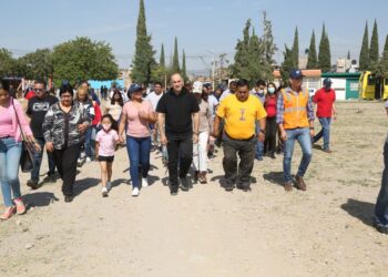 EN DOMINGO DE PILAS RECORRE ALCALDE COLONIA VALLE ESCONDIDO