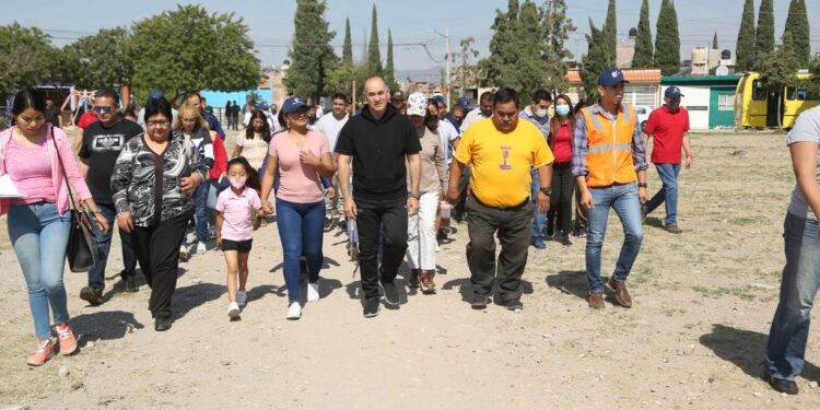 EN DOMINGO DE PILAS RECORRE ALCALDE COLONIA VALLE ESCONDIDO