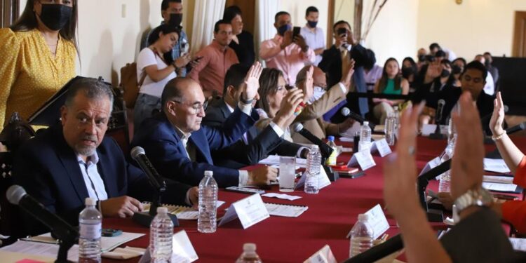 CABILDO DE LA CAPITAL ACTUALIZA REGLAMENTOS PARA PROTEGER A MENORES DE EDAD