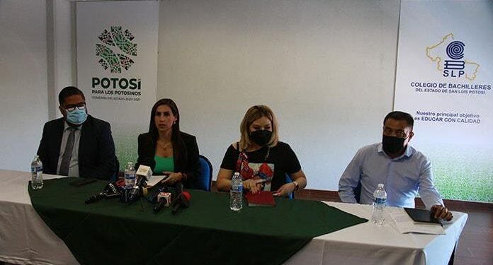 PRESENTAN DENUNCIA PENAL CONTRA LA ANTERIOR ADMINISTRACION DEL COBACH POR DESVIOS