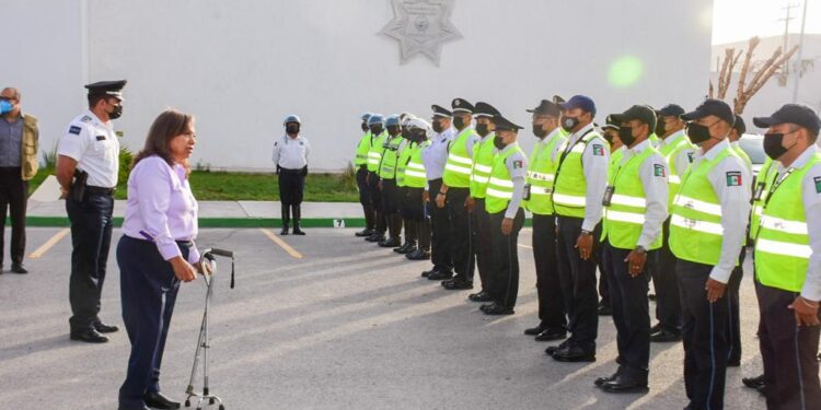 ANUNCIA ALCALDESA DE SOLEDAD AUMENTO DEL 15 POR CIENTO AL SUELDO DE POLICIAS