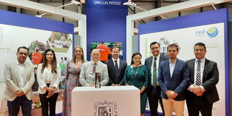 RECIBE ALCALDE CAPITALINO RECONOCIMIENTO INTERNACIONAL EN ESPAÑA￼