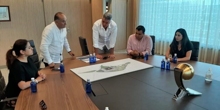 GESTIONA ALCALDE POTOSINO PROYECTO DE INVERSIÓN CON EL ATLÉTICO DE MADRID