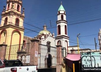 POR RUMBOS METROPOLITANOS                                                            Por El Tlachiquero Potosino