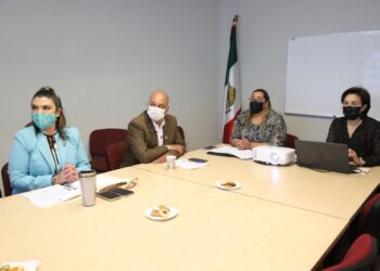 IMPULSARÁN Y APOYARÁN A MIL EMPRENDEDORAS Y EMPRENDEDORES ￼