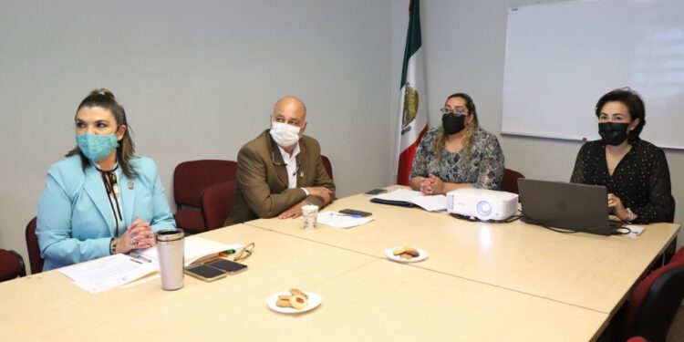 IMPULSARÁN Y APOYARÁN A MIL EMPRENDEDORAS Y EMPRENDEDORES ￼