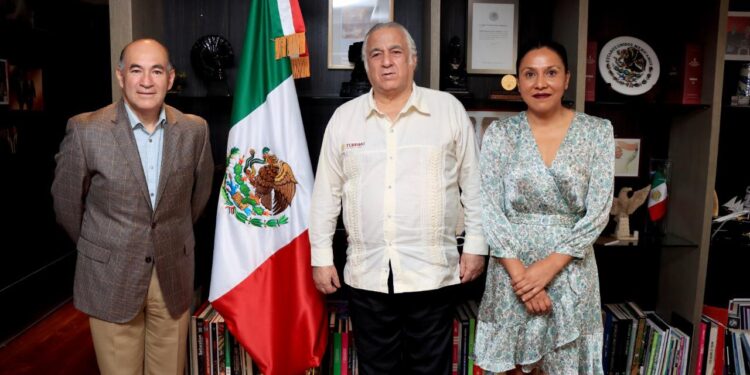 ALCALDE VUELVE A REUNIRSE CON EL SECRETARIO DE TURISMO, MIGUEL TORRUCO