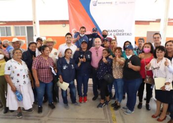 ALCALDE COMPROMETE OBRAS EN EL RANCHO LA LIBERTAD