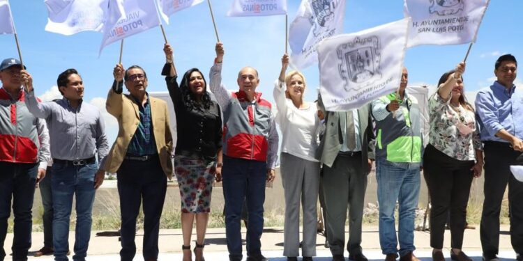 MUNICIPIO DA INICIÓ A OBRAS EN AVENIDA TERCER MILENIO Y EN LA FRACCIÓN MILPILLAS