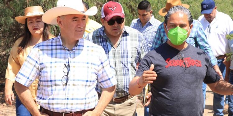 ALCALDE ANUNCIÓ OBRAS VIALES Y SANITARIAS PARA SANTA RITA Y JASSOS