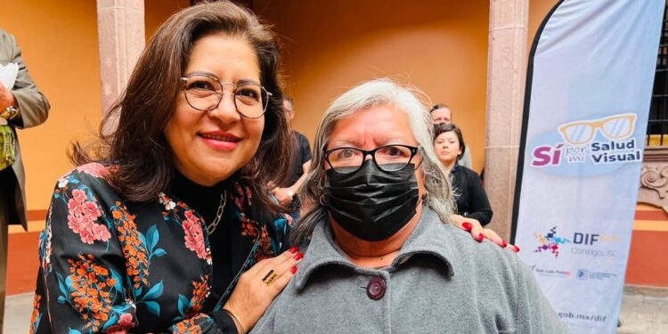 ENTREGA DIF MUNICIPAL 100 LENTES GRADUADOS A TRAVES DEL PROGRAMA CONTIGO SÍ