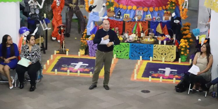 PIDE ALCALDE A CONSEJEROS DE DESARROLLO SOCIAL APOYAR OBRA DEL PASEO ESMERALDA