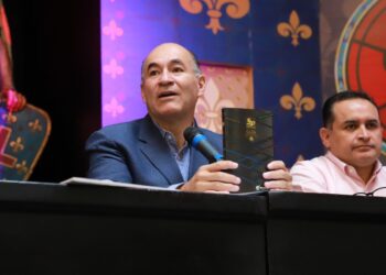 ALCALDE PRESENTÓ NUEVA GUÍA TURÍSTICA DE LA CAPITAL POTOSINA