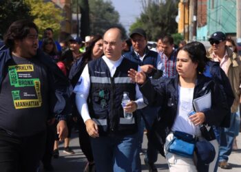 ALCALDE ANUNCIA MÁS OBRAS DE VIALIDADES POTOSÍNAS EN COLONIAS POPULARES