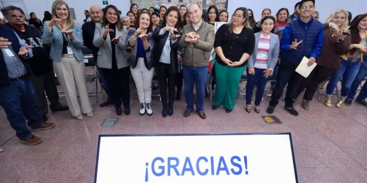 MUNICIPIO CAPACITA PERSONAL PARA ATENDER EN LENGUA DE SEÑAS