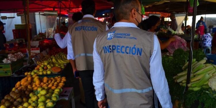 SUPERVISA COMERCIO MUNICIPAL LAS RUTAS DE TIANGUIS DE SAN LUIS POTOSÍ