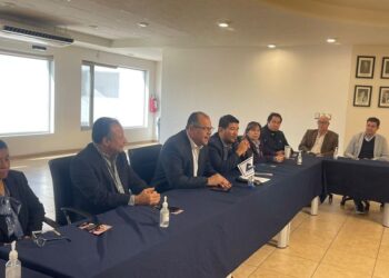 COMERCIO MUNICIPAL IMPARTE TALLER SOBRE REFRENDO DE LICENCIAS DE FUNCIONAMIENTO EN CANACO