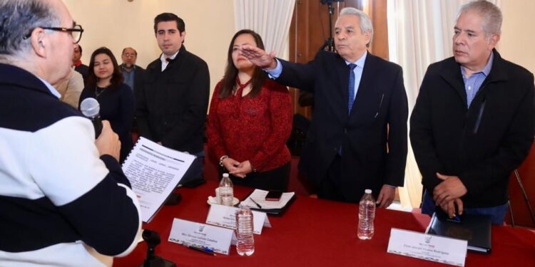 TOMA PROTESTA NUEVO SECRETARIO GENERAL DEL MUNICIPIO DE LA CAPITAL