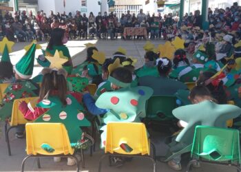 CENTROS EDUCATIVOS MUNICIPALES CIERRAN ACTIVIDADES CON POSADA NAVIDEÑA