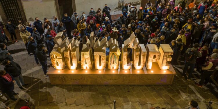 DEVELAN LETRAS MONUMENTALES DE SAN JUAN DE GUADALUPE