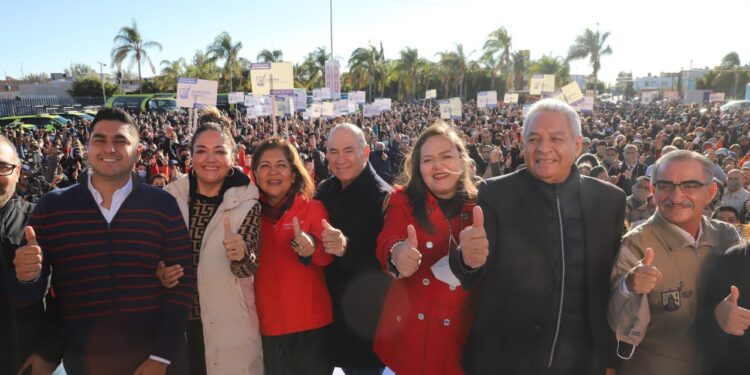 REUNE ALCALDE A TRABAJADORES DEL MUNICIPIO PARA DAR EL ARRANQUE DE ACTIVIDADES 2023
