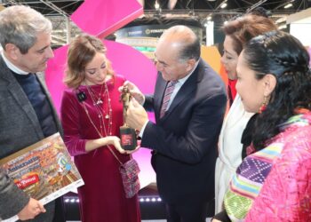 El ALCALDE GALINDO INAUGURA STAND MEXICANO EN FERIA INTERNACIONAL DE TURISMO EN ESPAÑA