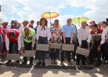 COLOCAN LA PRIMERA PIEDRA DEL NUEVO PANTEÓN DE VILLA DE POZOS