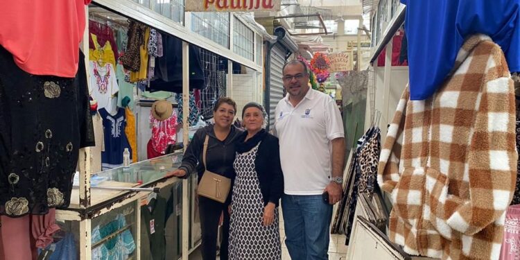 CONTINÚA MUNICIPIO PONIENDO ORDEN AL COMERCIO EN LA CAPITAL