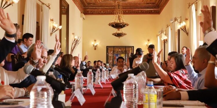 APRUEBA CABILDO REFORMAS A LA CONSTITUCION DEL ESTADO