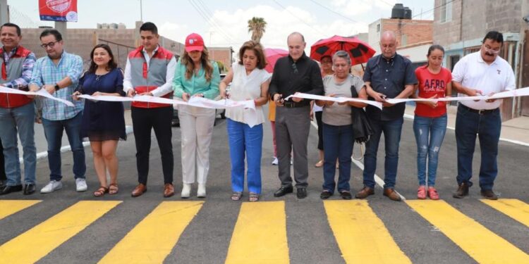 ALCALDE ENTREGO LA REHABILITACION DE LAS CALLES SAN MIGUEL Y JASSO REYES EN LA COLONIA TEPEYAC