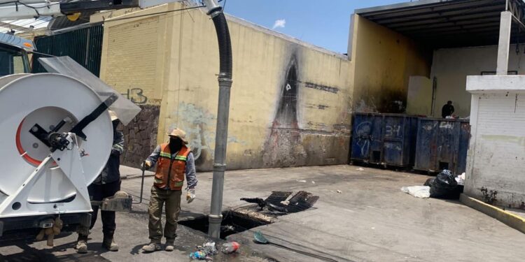 INTENSIFICA MUNICIPIO MANTENIMIENTO A LOS MERCADOS DE LA ZONA CENTRO