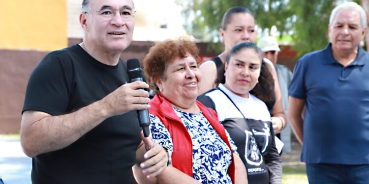 ALCALDE AGRADECE A COLONOS SUMARSE PARA ENFRENTAR LA CRISIS DEL AGUA EN LA CAPITAL