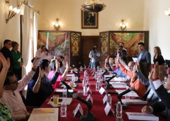 APRUEBA CABILDO CONVOCATORIA PARA EL PREMIO MUNICIPAL DE LA JUVENTUD