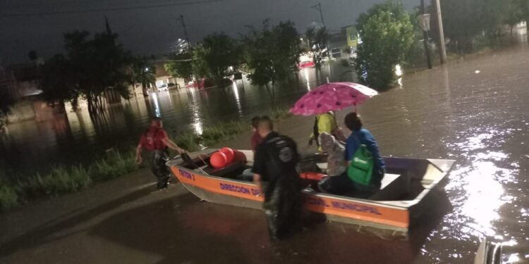 ACCIONA PROTECCION CIVIL MUNICIPAL EL OPERATIVO TLALOC EN APOYO A COLONIAS AFECTADAS POR LAS INTENSAS LLUVIAS