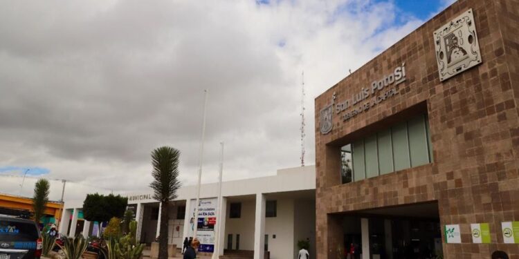 ALCALDE SEPARA DE SU CARGO A MANDO POLICIAL PRESUNTAMENTE INVOLUCRADO EN TRAGICO EVENTO EN EL BARRIO DE TLAXCALA