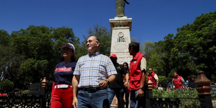 ALCALDE DA INICIO A LOS TRABAJOS DE REHABILITACION DE LA ALAMEDA
