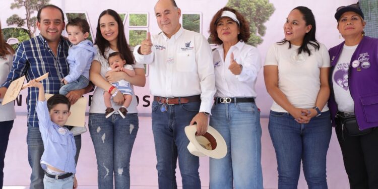 DIF MUNICIPAL INAUGURA EN EL CAMINO A LA PRESA EL BOSQUE DE LA VIDA UN MAGNO PROYECTO DE REFORESTACION