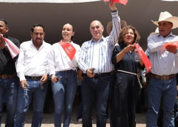 ALCALDE INAUGURA LA EXPO AGRICOLA Y GANADERA BOCAS 2023