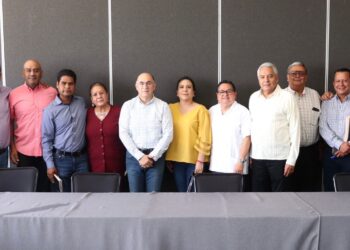 ALCALDIA Y VECINOS DEL SAUCITO LOGRAN ACUERDOS PARA REALIZAR OBRAS DE INFRAESTRUCTURA