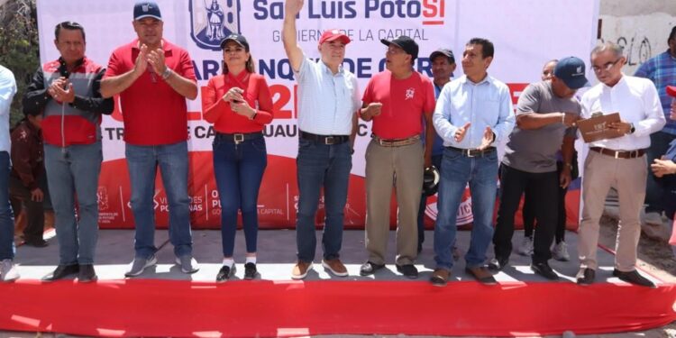 ALCALDE ANUNCIA REHABILITACION INTEGRAL DE VIALIDADES EN TIERRA BLANCA