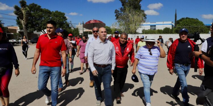 ALCALDE LLEVA SU PROGRAMA SOCIAL DOMINGO DE PILAS A LOS FRACCIONAMIENTOS PROVIDENCIA Y DON MIGUEL
