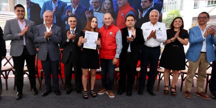 EXPIDE MUNICIPIO PRIMER LICENCIA EXPRES DE CONTRUCCION COMO PARTE DE LA DIGITALIZACION DE SERVICIOS