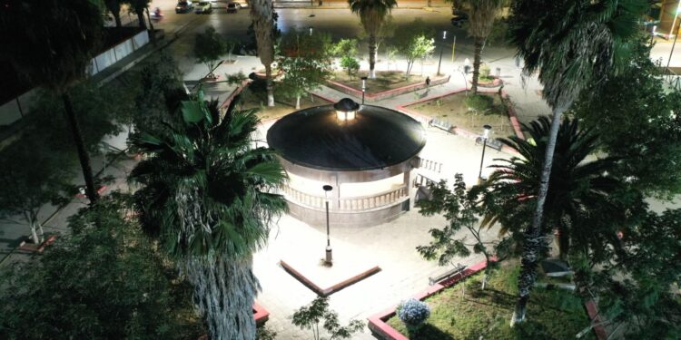 INSTALAN ALUMBRADO TÁCTICO EN LA DELEGACIÓN LA PILA