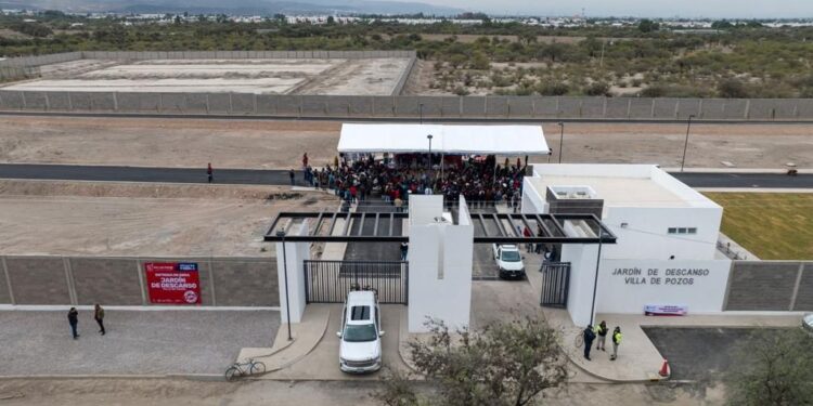 INAUGURAN NUEVO CEMENTERIO MUNICIPAL EN VILLA DE POZOS
