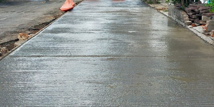 REALIZA MUNICIPIO ACCIONES DE BACHEO EN DIVERSAS CALLES DE LA CIUDAD