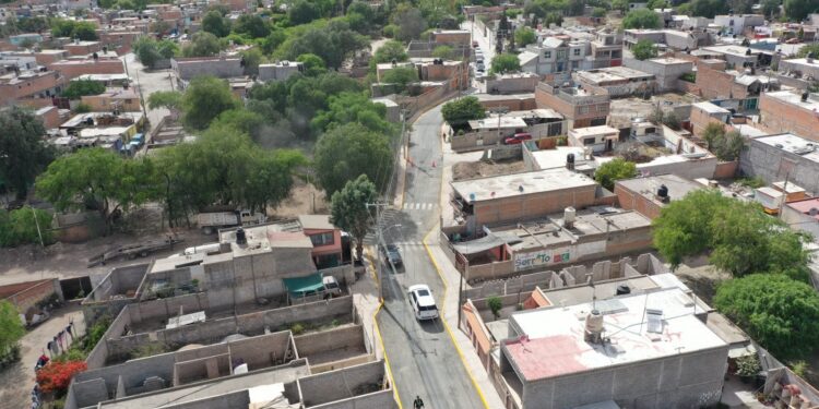 ABRE MUNICIPIO TRAMO REHABILITADO DE LAS CALLES DE SAN PEDRO Y DE LA CRUZ